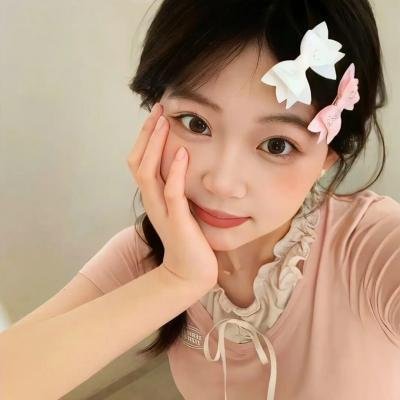 芒果和红色轮椅